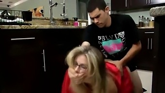 Jerky Wives: Busty Mom'S Naughty Morning Surprise