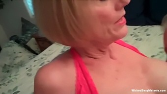 Older Woman With Large Breasts Enjoys Amateur Porn