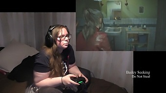 Resident Evil 2 Gameplay With A Sexy Twist